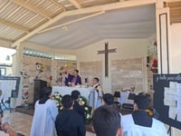 Conmemoración de los fieles difuntos en Piedras Negras: comunidad católica participa en misa en el Panteón Santo Cristo