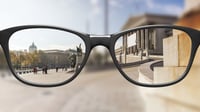 Los síntomas que alertan que debes cambiar tus lentes viejos