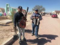 Servicios musicales para difuntos sufren baja por situación económica