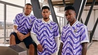 Real Madrid lanza polémica playera púrpura en colección Adidas