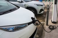 Crisis en el mercado eléctrico de EU: ventas se desploman en octubre