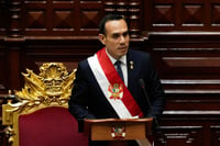 Presidente interino de Perú defiende ruptura diplomática con México