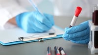 Un análisis de sangre de tres elementos resalta el riesgo de ataque cardíaco