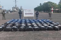 Marina asegura 2.5 toneladas de cocaína en costas de Michoacán