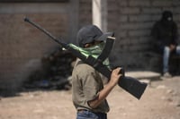 ONGs exigen a Sheinbaum tipificar reclutamiento de menores en México