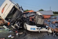 Choque de tráileres deja un muerto en la autopista Córdoba-Veracruz