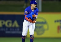 Agentes libres: Joey Meneses y Luis Urías en el mercado.