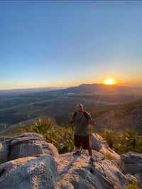 “Uno por ciento mejor que ayer”: filosofía de Pedro Martínez, impulsor de las artes marciales