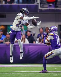Lamar Jackson lidera a Ravens a triunfo clave sobre Vikings