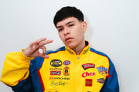 Retraso de 7 horas desata reclamos en concierto de Junior H