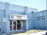 Matrimonio mexicano donde esposa es de Guatemala acusan discriminación en Oficina de Enlace al negar pasaportes a sus hijos pese a cumplir requisitos