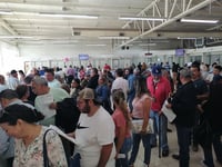 Abarrotan oficinas fiscales en el arranque del Buen Fin por descuentos y facilidades