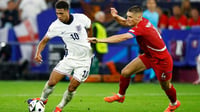Saka y Eze eliminan a Serbia del Mundial 2026