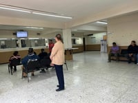 Contribuyentes en Sabinas aprovechan descuentos del Buen Fin 2025