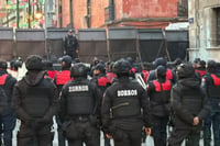 Refuerzan Zócalo con barricadas de concreto por marcha Generación Z