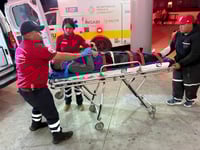 Joven motociclista sufre graves heridas tras chocar contra un auto en El Campanario