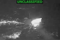 EE. UU destruye otra embarcación y mata a tres "narcoterroristas"