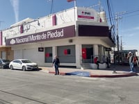 Entre 4 y 5 personas acuden a diario al Monte de Piedad con intención de empeñar prendas