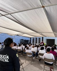 Conferencia fortalece el ánimo y la autoestima en mujeres del CERESO