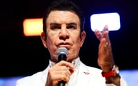 Salvador Nasralla amplía ventaja en ajustado conteo electoral en Honduras