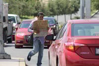 Pedigüeños convierten los puentes en su principal fuente de ingresos