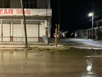 Desbordamiento de drenaje en Villa Olímpica persiste y el área ya ni siquiera está delimitada