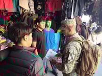 Sedena recorre el Centro de Monclova para invitar a jóvenes a integrarse al Ejército y a la Universidad Militar