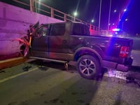 Conductor muere al chocar de frente contra puente del Carlos Salinas de Gortari