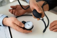 9 maneras efectivas para bajar la presión arterial sin medicamentos