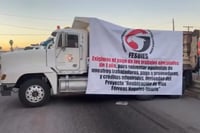 Bloquean carretera federal México 15 en Nogales por adeudo de obra férrea
