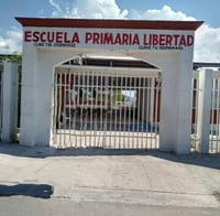 Jóvenes ingresan sin autorización a primaria Tierra y Libertad