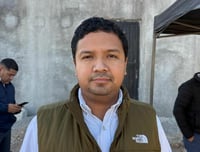 SIMAS acerca módulos de regularización a vecinos de El Campanario