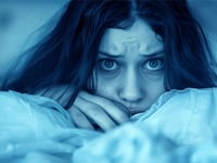 Insomnio crónico: 9 riesgos graves para tu salud que la ciencia revela