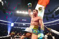 Canelo Álvarez lidera ranking de supermedianos tras retiro de Crawford