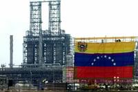 Venezuela suma tres grandes crisis en su industria petrolera tras bloqueo de EE.UU.