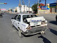 Choque por alcance deja a adolescente lesionada en el bulevar Pape