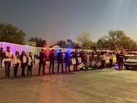 Refuerzan atención a connacionales en cruces de Piedras Negras