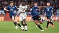 Genoa resiste 90 minutos con 10 hombres pero cae ante Atalanta con gol en el descuento