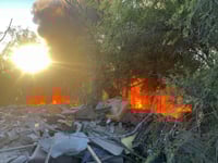 Incendio en lote baldío moviliza a bomberos en Nueva Rosita