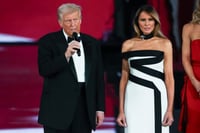 Donald y Melania Trump publican su postal navideña oficial desde la Casa Blanca