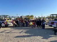 Santa Claus llega a Frontera escoltado por corporaciones de seguridad