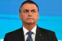 Juez autoriza salida de Bolsonaro para cirugía; estará bajo vigilancia estricta
