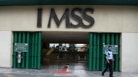 Secretaría Anticorrupción sanciona a proveedor por información falsa en IMSS