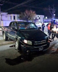 Sujetos abandonan a dos mujeres lesionadas tras choque en el bulevar Juárez