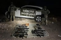 Aseguran en Sonora vehículo con armas y reporte de robo