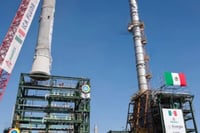 Pemex alerta sobre fraudes con venta de plazas y empleos