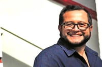 Hijo de AMLO defiende envíos de petróleo mexicano a Cuba