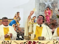 Padre Paulo celebra 20 años de ministerio con misa de acción de gracias