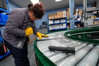 EE.UU. crea menos empleos en diciembre y crece la atención en la Fed