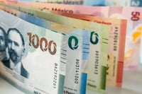 Peso mexicano se mantiene estable frente al dólar tras datos de empleo en EU